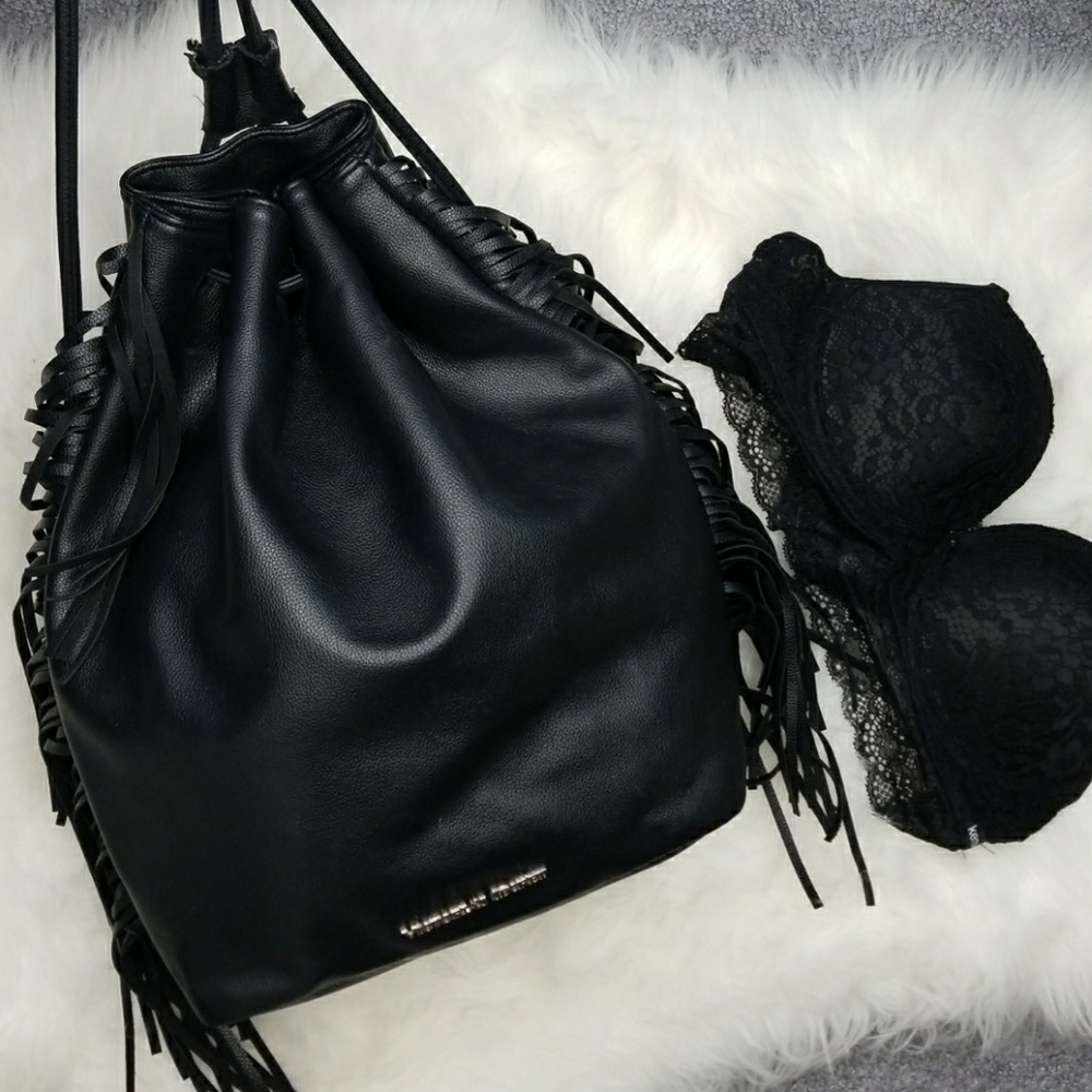 💜VICTORIA SECRET FRINGE BACKPACK💜